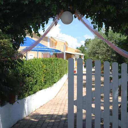 Eleni Holidays With Swimming Pool, Sidari Corfu Aparthotel 3*