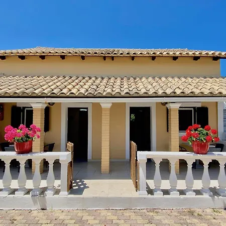 Aparthotel Eleni Holidays With Swimming Pool, Sidari Corfu Sidari (Corfu)
