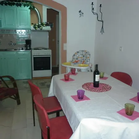 Eleni Holidays شقة فندقية Sidárion