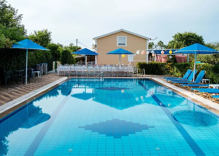 Lägenhetshotell Villa Eleni Holiday Resort 4' Walk To Beach With Pool - Ideal For Families And Couples Sidárion