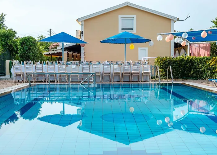 Lägenhetshotell Villa Eleni Holiday Resort 4' Walk To Beach With Pool - Ideal For Families And Couples Sidárion