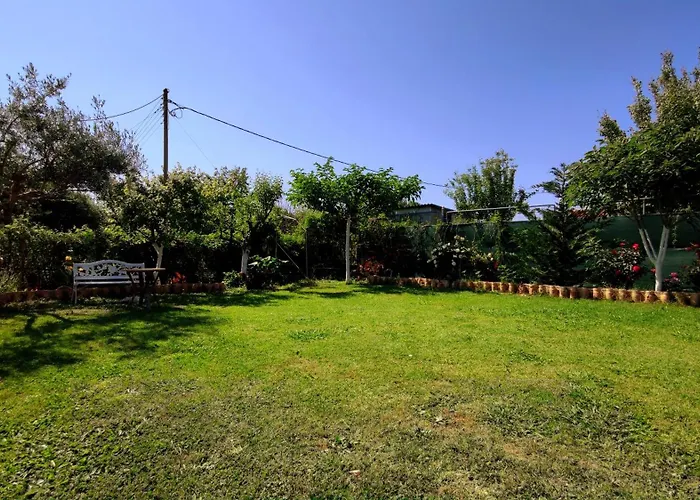 Lägenhetshotell Villa Eleni Holiday Resort 4' Walk To Beach With Pool - Ideal For Families And Couples