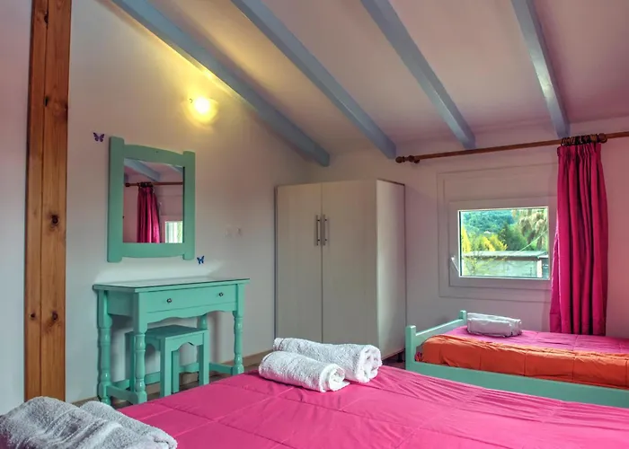 Lägenhetshotell Villa Eleni Holiday Resort 4' Walk To Beach With Pool - Ideal For Families And Couples
