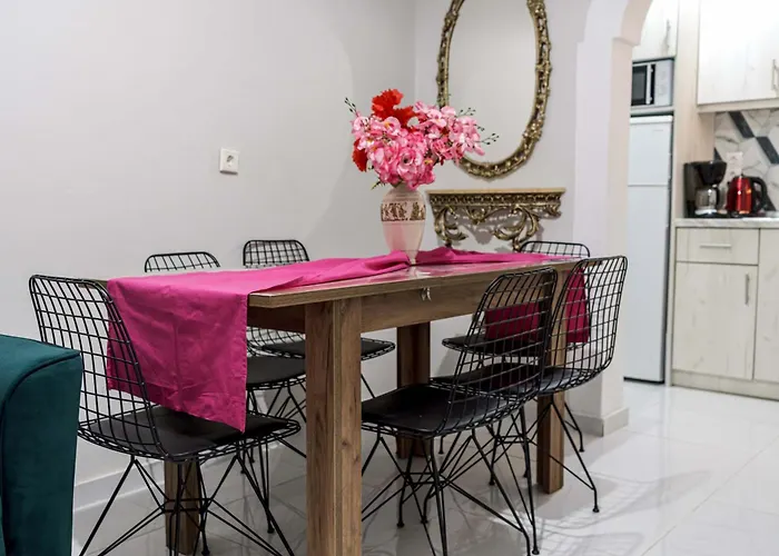 Lägenhetshotell Villa Eleni Holiday Resort 4' Walk To Beach With Pool - Ideal For Families And Couples Sidárion