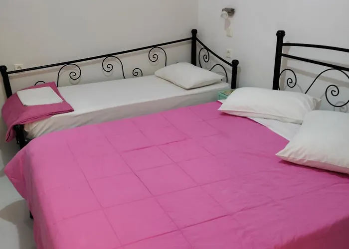 Villa Eleni Holiday Resort 4' Walk To Beach With Pool - Ideal For Families And Couples