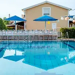 Appart hôtel Villa Eleni Holiday Resort 4' Walk To Beach With Pool - Ideal For Families And Couples Sidárion