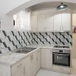 Appart hôtel Villa Eleni Holiday Resort 4' Walk To Beach With Pool - Ideal For Families And Couples 4*