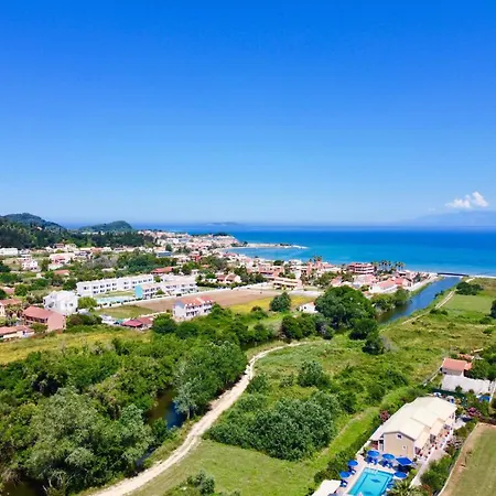 Eleni Holidays - With Pool Near The Aparthotel