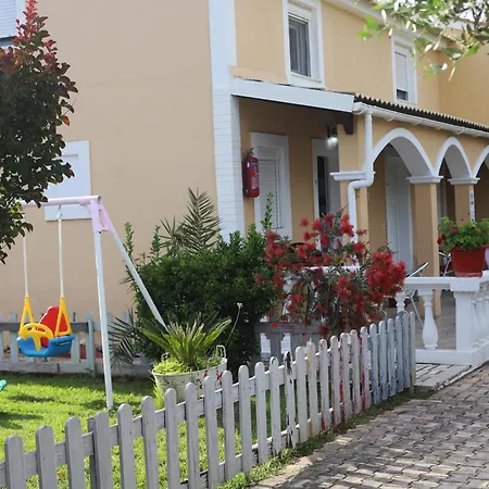 Aparthotel Eleni Holidays - With Pool Near The Sidárion